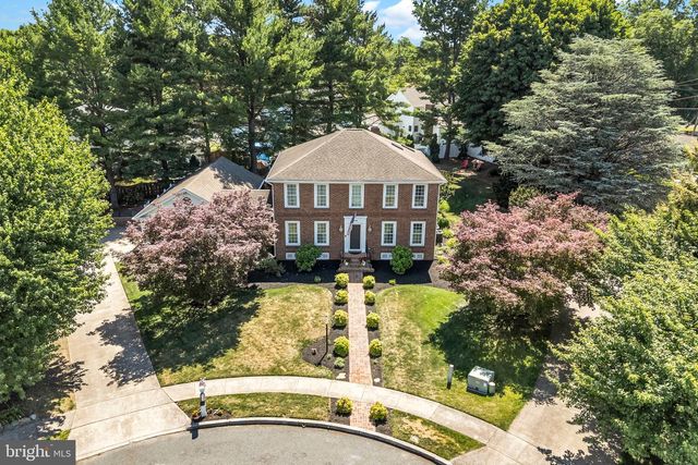 904 PEACE DR, Mechanicsburg, PA 17055