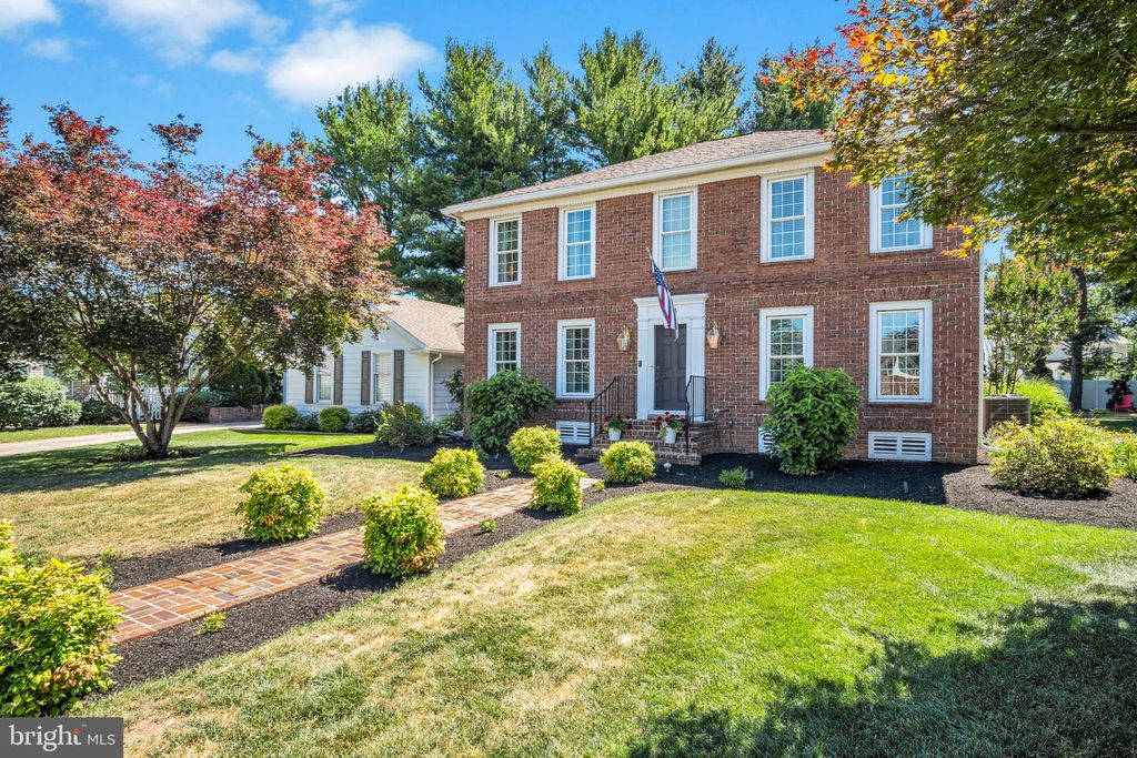904 PEACE DR, Mechanicsburg, PA 17055