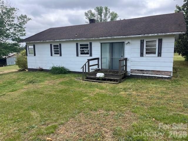 304 Floyd Blackwell Road, Tryon, NC 28782