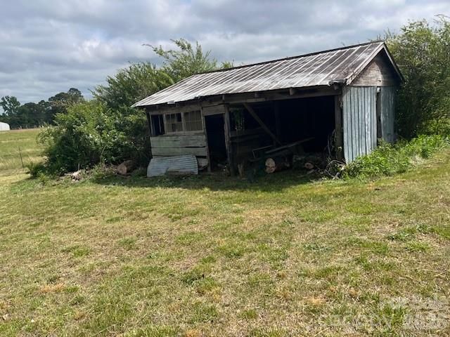 304 Floyd Blackwell Road, Tryon, NC 28782
