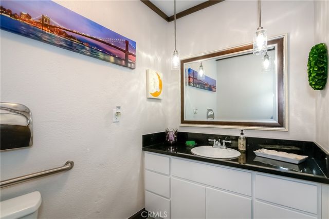 220 218-220 S Myrtle Avenue, Monrovia, CA 91016