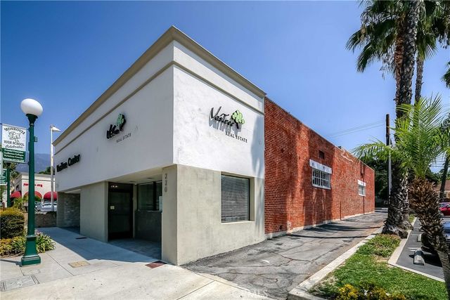 220 218-220 S Myrtle Avenue, Monrovia, CA 91016