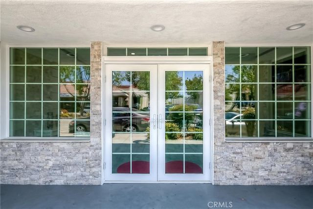 220 218-220 S Myrtle Avenue, Monrovia, CA 91016