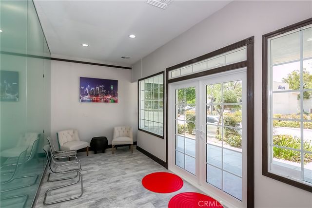 220 218-220 S Myrtle Avenue, Monrovia, CA 91016