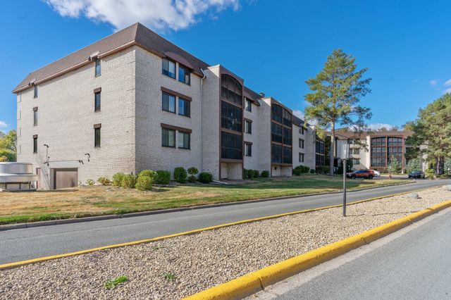 4710 58th Avenue N 208, Crystal, MN 55429