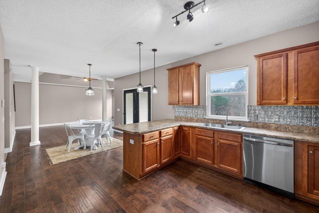 568 Kilgore Bridge Rd, Woodruff, SC 29388