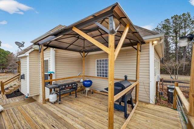 568 Kilgore Bridge Rd, Woodruff, SC 29388