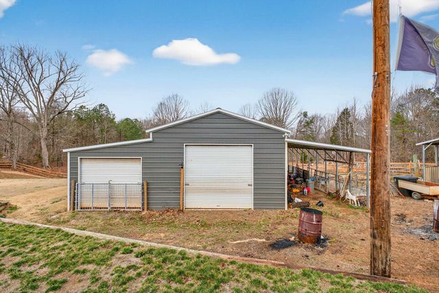 568 Kilgore Bridge Rd, Woodruff, SC 29388