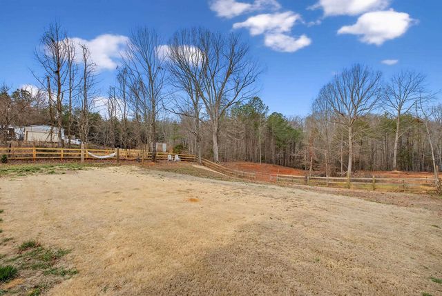 568 Kilgore Bridge Rd, Woodruff, SC 29388