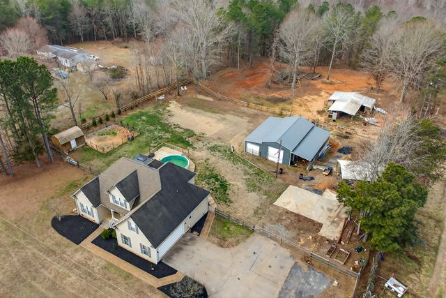 568 Kilgore Bridge Rd, Woodruff, SC 29388