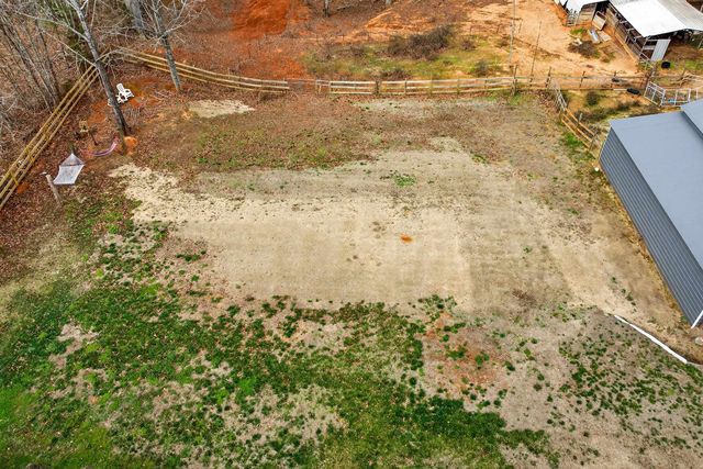 568 Kilgore Bridge Rd, Woodruff, SC 29388