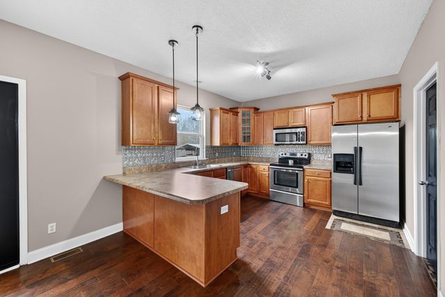 568 Kilgore Bridge Rd, Woodruff, SC 29388