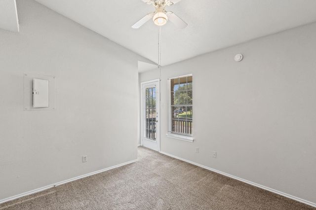 1841 River Crossing CIR B, Austin, TX 78741