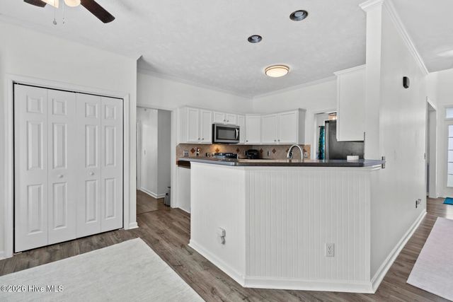 209 Middle Ridge Drive, Hubert, NC 28539