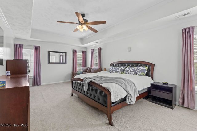 209 Middle Ridge Drive, Hubert, NC 28539