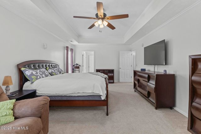 209 Middle Ridge Drive, Hubert, NC 28539