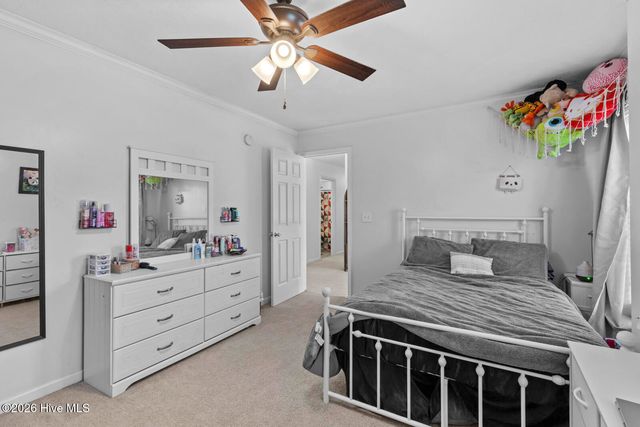 209 Middle Ridge Drive, Hubert, NC 28539