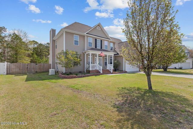 209 Middle Ridge Drive, Hubert, NC 28539