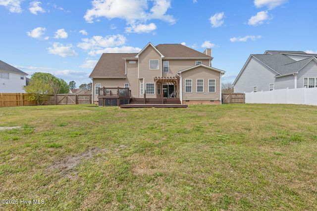 209 Middle Ridge Drive, Hubert, NC 28539