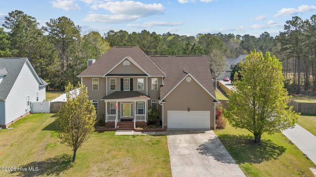 209 Middle Ridge Drive, Hubert, NC 28539