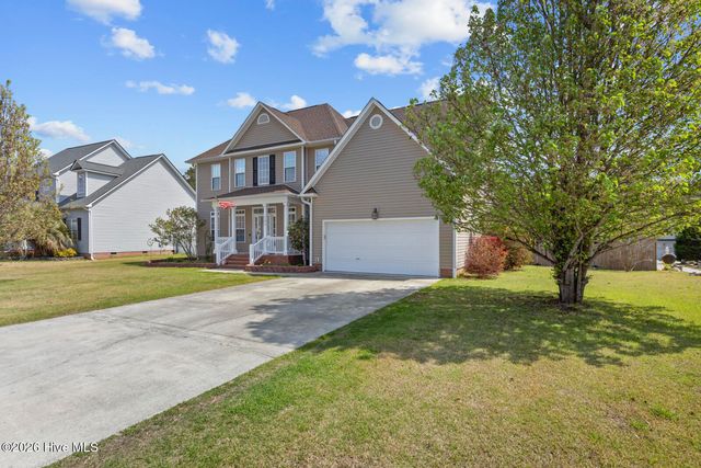 209 Middle Ridge Drive, Hubert, NC 28539