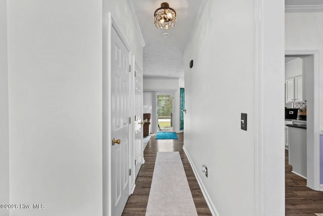 209 Middle Ridge Drive, Hubert, NC 28539