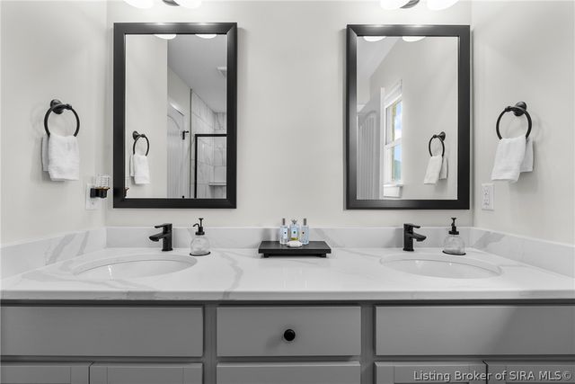5004 Bolton Drive, Charlestown, IN 47111