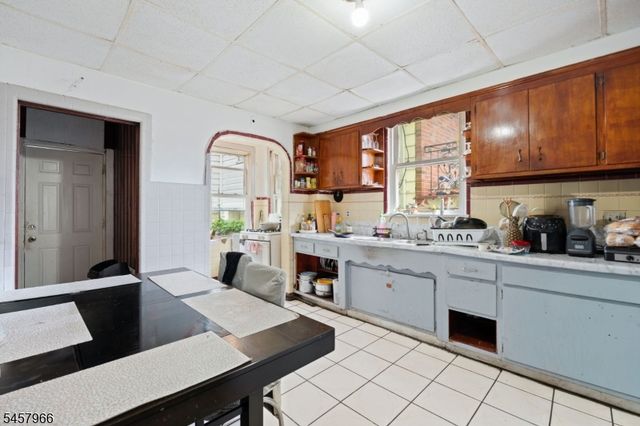 44 Paterson Ave, Paterson City, NJ 07522
