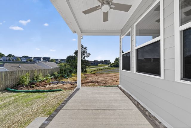 3346 Parmenter St, Columbia, TN 38401