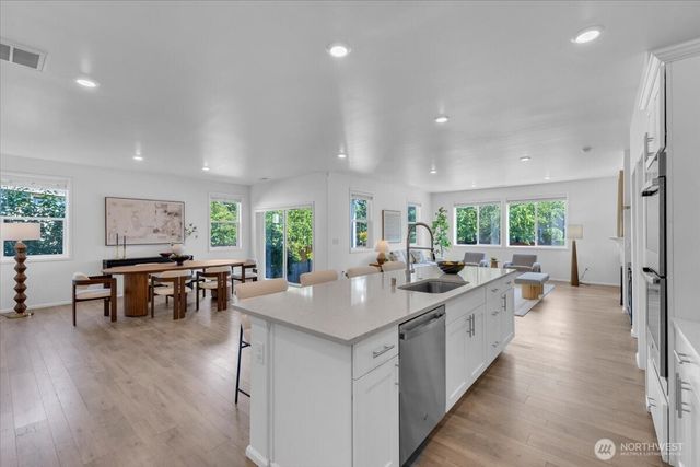 22909 SE 239th Court, Maple Valley, WA 98038