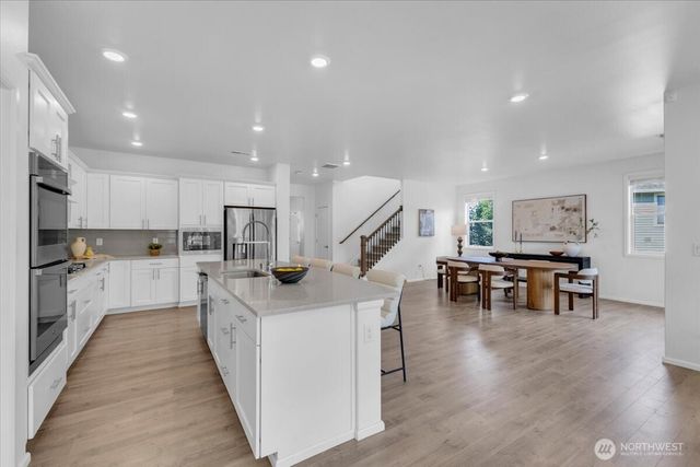 22909 SE 239th Court, Maple Valley, WA 98038