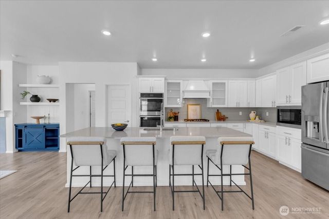 22909 SE 239th Court, Maple Valley, WA 98038