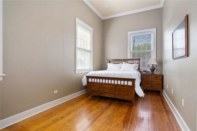 201 W Borden St, Sinton, TX 78387