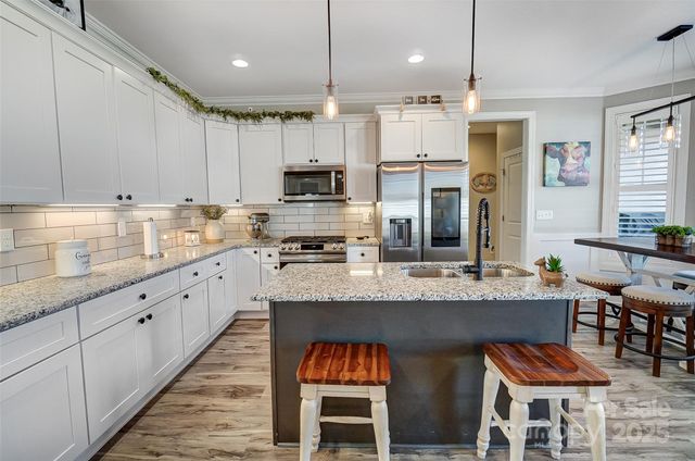 1025 Coppergate Drive, Salisbury, NC 28147