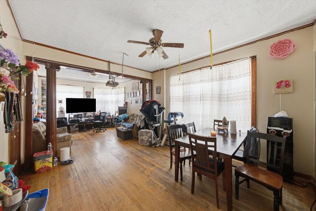3901 W Fullerton Avenue, Chicago, IL 60647
