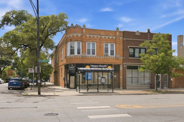 3901 W Fullerton Avenue, Chicago, IL 60647