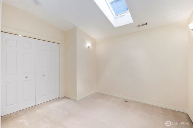 936 N 93rd Street, Seattle, WA 98103