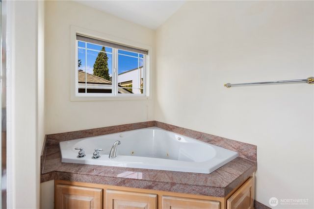 936 N 93rd Street, Seattle, WA 98103