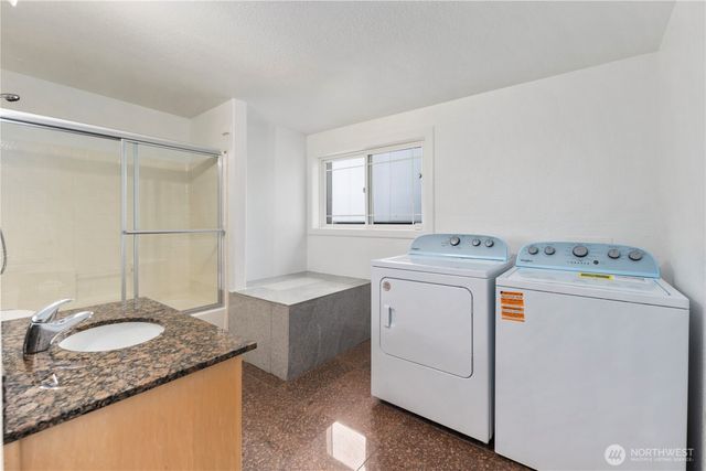 936 N 93rd Street, Seattle, WA 98103