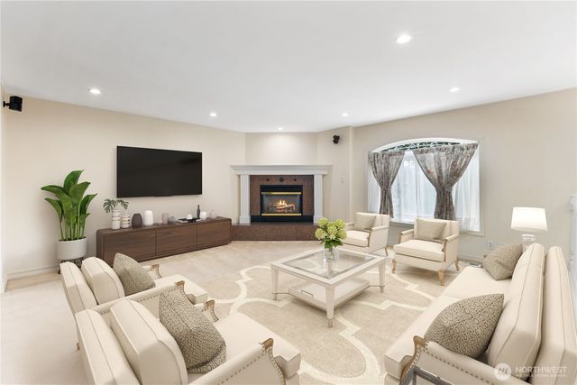 936 N 93rd Street, Seattle, WA 98103