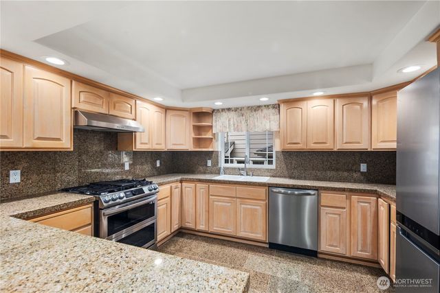 936 N 93rd Street, Seattle, WA 98103