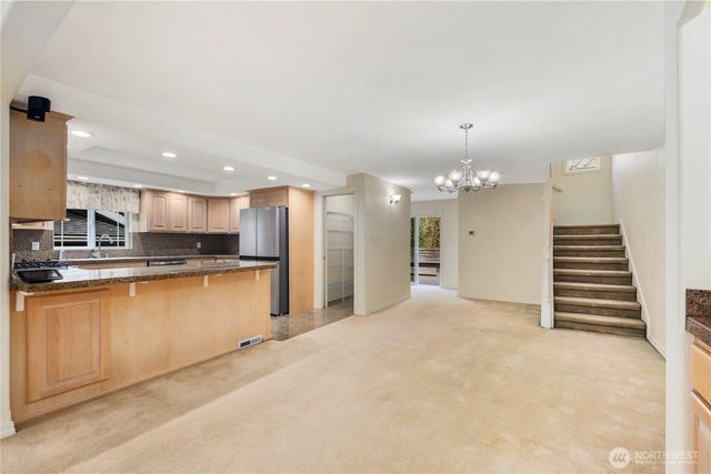 936 N 93rd Street, Seattle, WA 98103