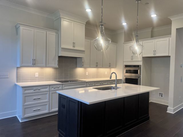 2088 Conductor Ln, Thompsons Station, TN 37179