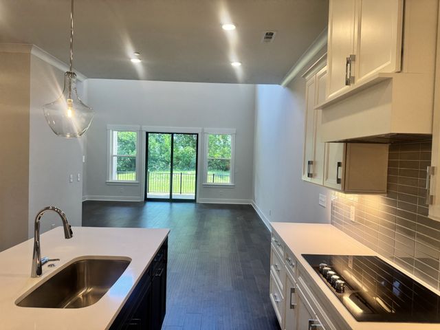 2088 Conductor Ln, Thompsons Station, TN 37179
