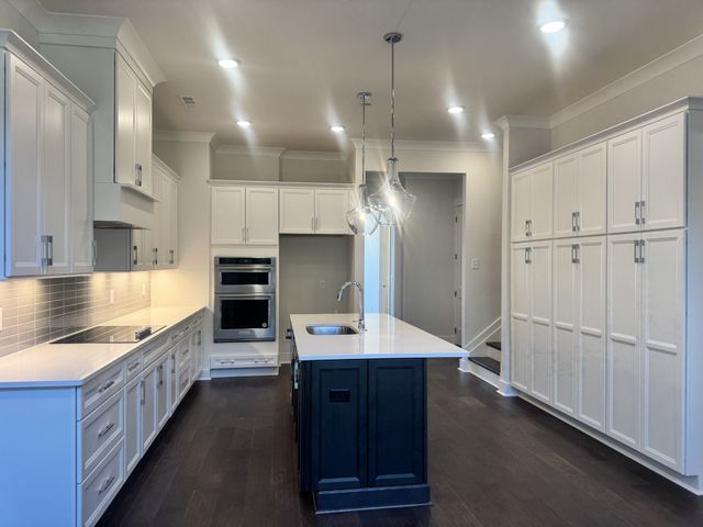 2088 Conductor Ln, Thompsons Station, TN 37179