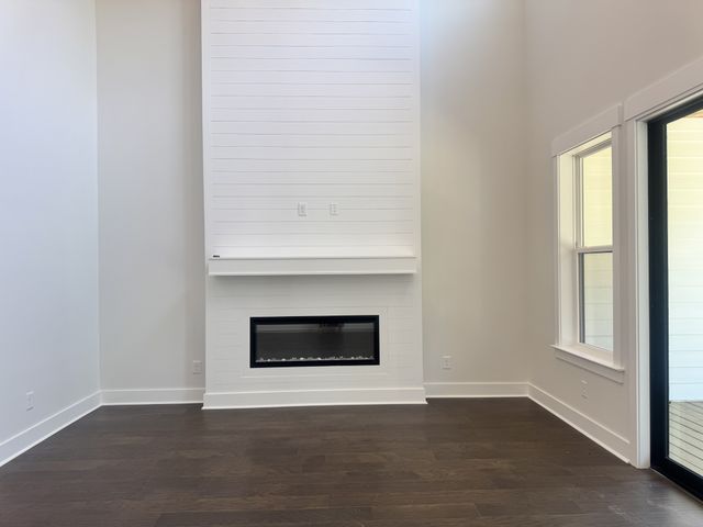 2088 Conductor Ln, Thompsons Station, TN 37179