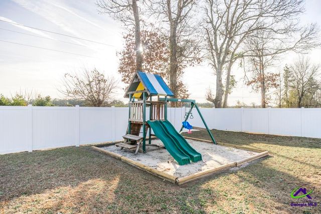 161 Rowland Circle, Byron, GA 31069