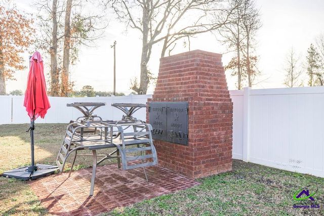 161 Rowland Circle, Byron, GA 31069