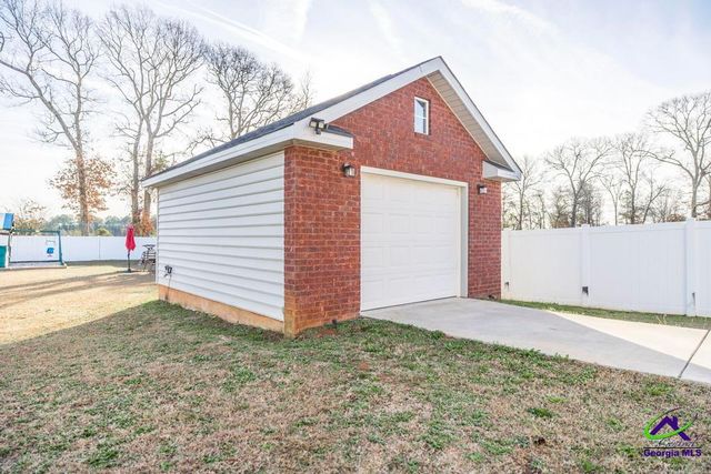 161 Rowland Circle, Byron, GA 31069