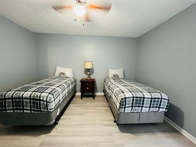 11 Golfs Edge E E, West Palm Beach, FL 33417